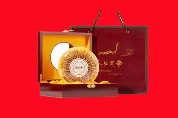 收购资讯:台江区回收冬虫夏草是按克吗